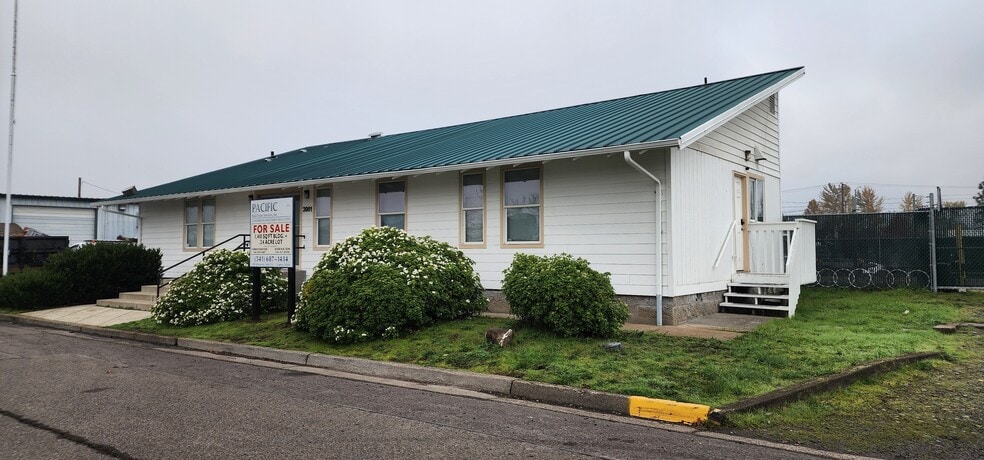 3981 W 12th Ave, Eugene, OR for sale - Building Photo - Image 2 of 7