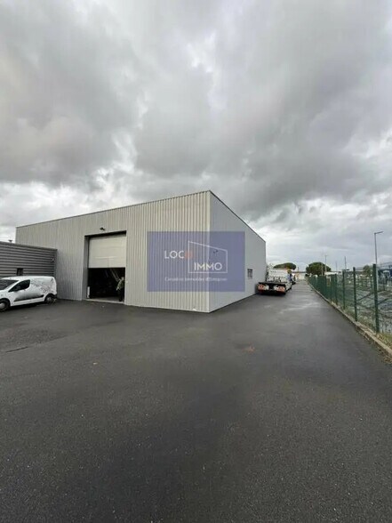 Flex in Langon for lease - Building Photo - Image 3 of 5