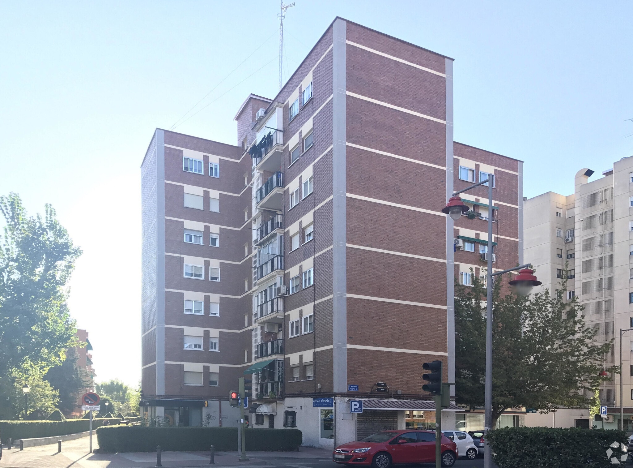 Multifamily in Móstoles, Madrid for sale Building Photo- Image 1 of 2