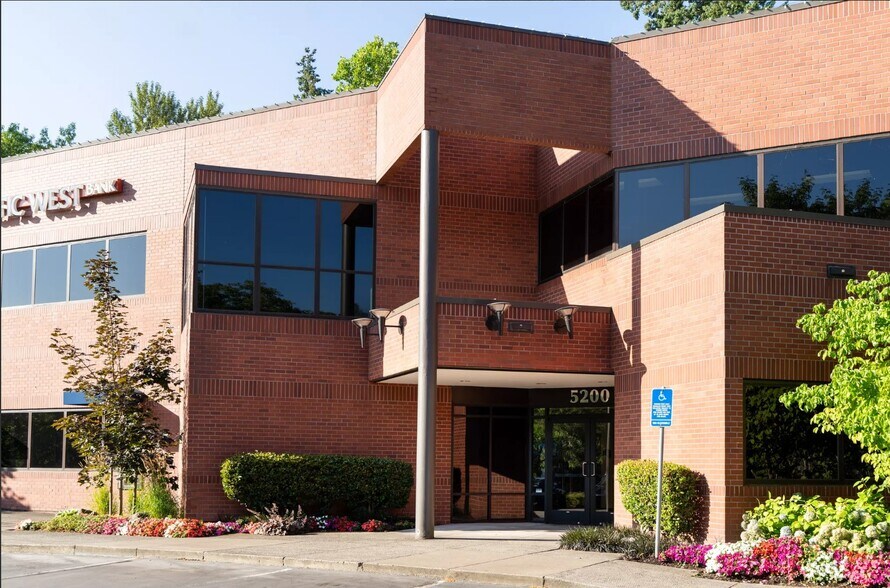 5200 SW Meadows Rd, Lake Oswego, OR for sale - Primary Photo - Image 1 of 1