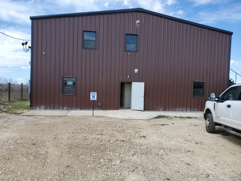 784 Humble Camp Rd, Pleasanton, TX for sale Primary Photo- Image 1 of 1