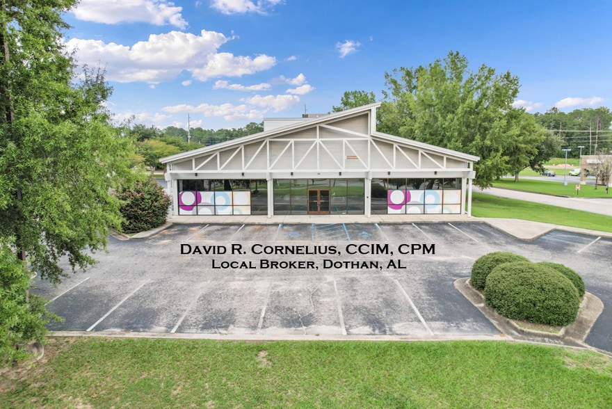 200 Buyers Dr, Dothan, AL for lease - Building Photo - Image 1 of 9