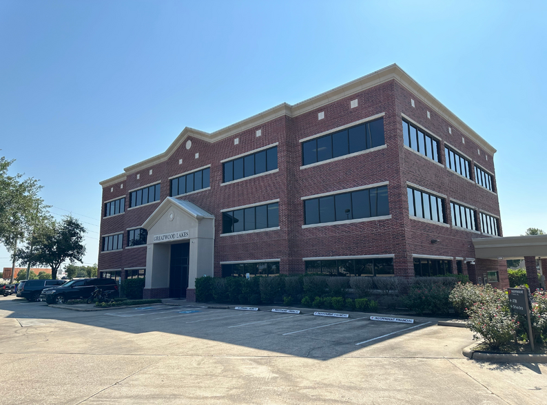 19855 Southwest Fwy, Sugar Land, TX for sale - Building Photo - Image 1 of 9