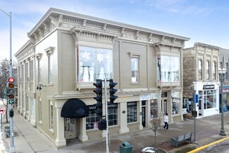 More details for 704 W Main St, Lake Geneva, WI - Retail for Lease