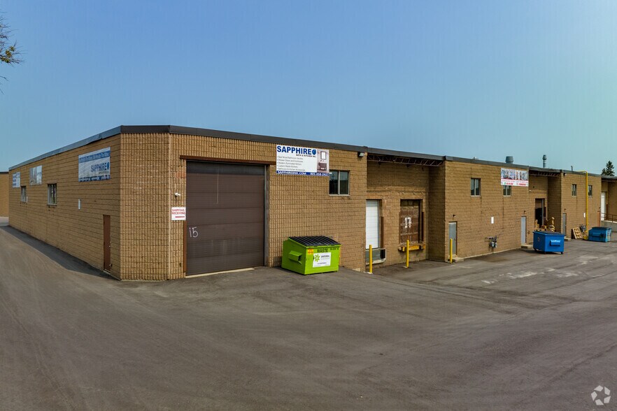 14 Strathearn Ave, Brampton, ON for lease - Building Photo - Image 3 of 5