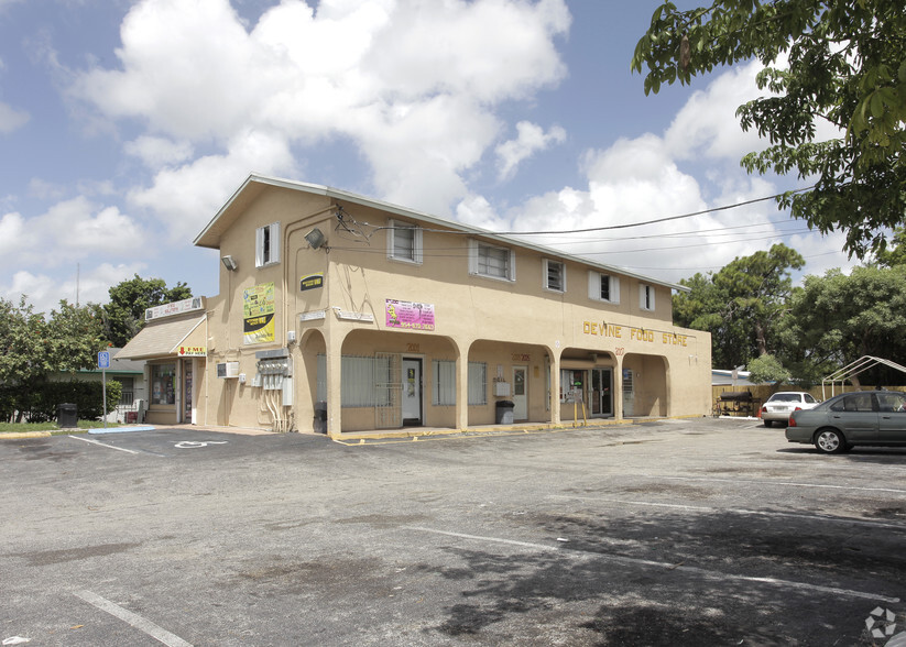 2001-2101 NW 21st Ave, Fort Lauderdale, FL for sale - Primary Photo - Image 1 of 8