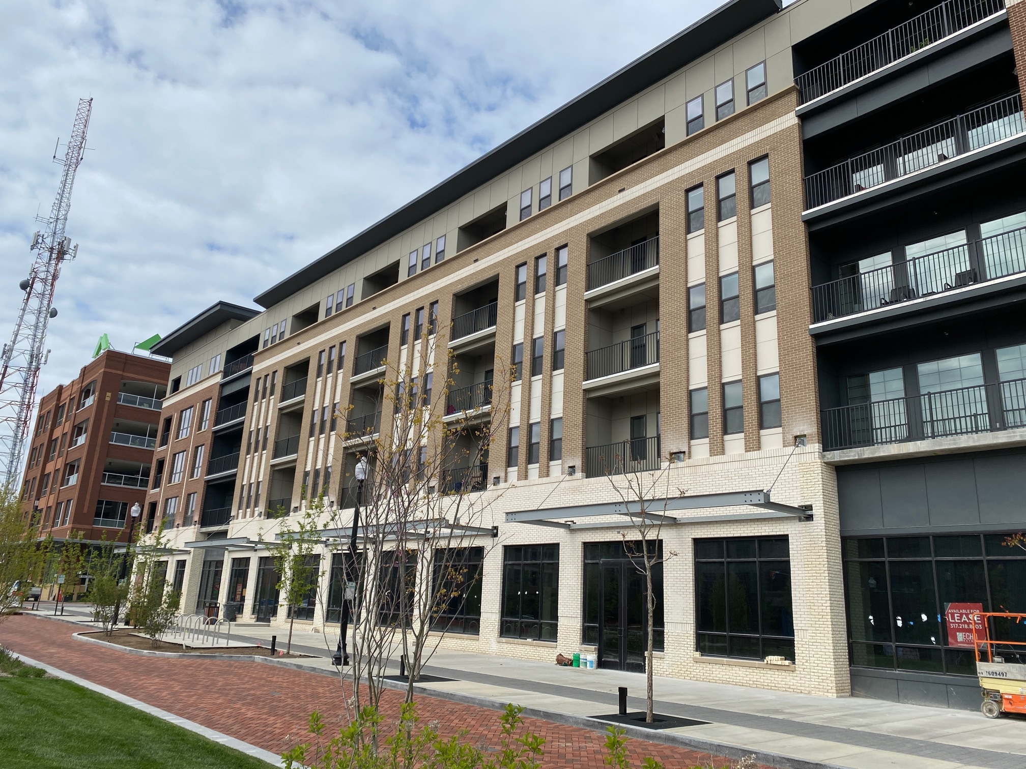 350-410 Monon Blvd, Carmel, IN 46032 - The Railyard at Midtown | LoopNet