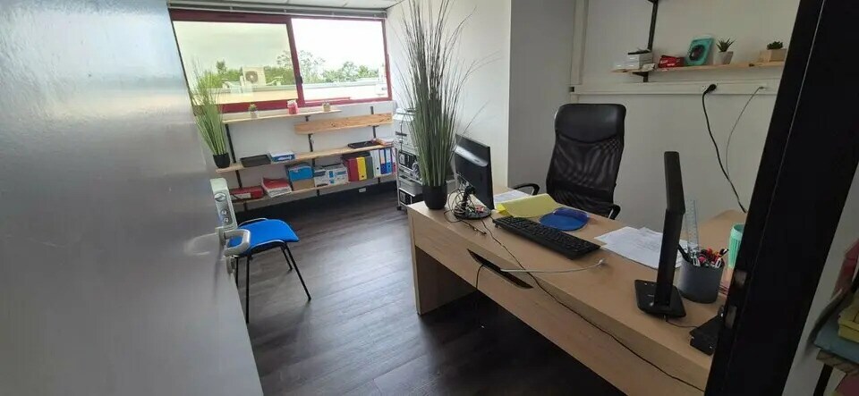 13 Bis Impasse De La Flambère, Toulouse for lease - Interior Photo - Image 3 of 18