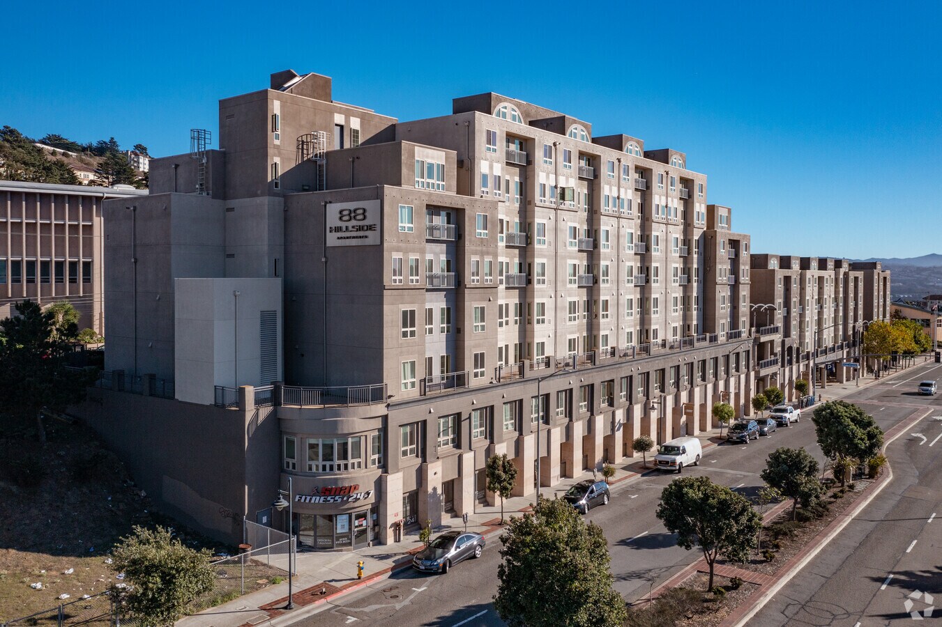 88 Hillside Blvd, Daly City, CA 94014 88 Hillside