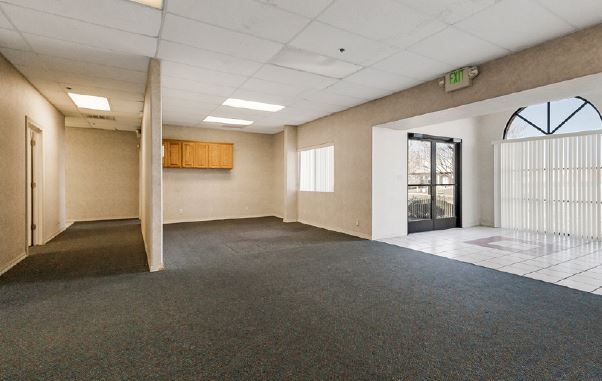 250 Airport Pky, Oroville, CA for lease - Interior Photo - Image 3 of 5