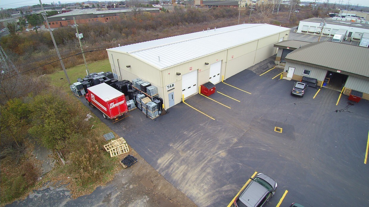 120 Mushroom Blvd, Rochester, NY for sale Primary Photo- Image 1 of 1