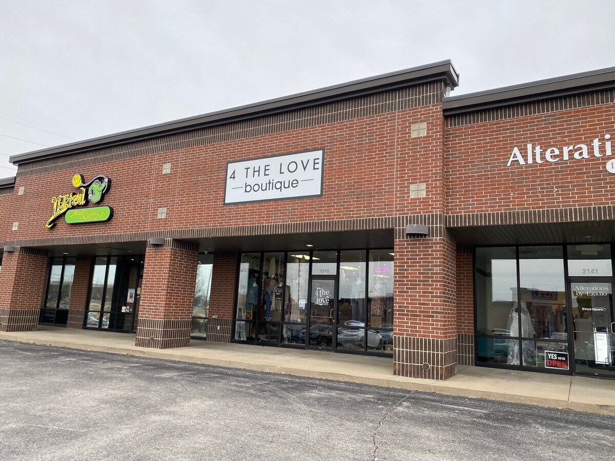 21212155 W Republic Rd, Springfield, MO 65804 Republic Plaza