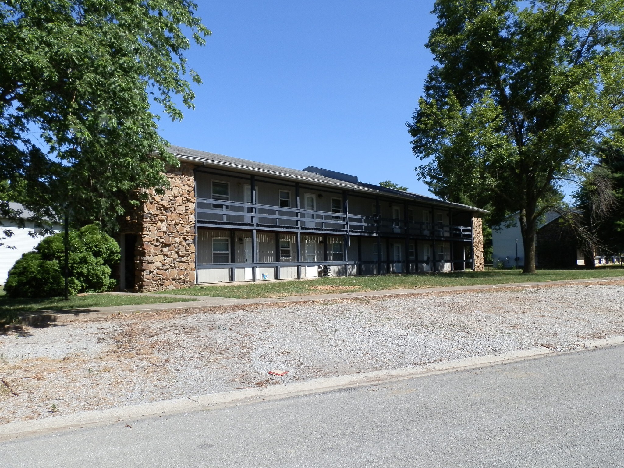 1412-1420 N Della St, Benton, IL for sale Primary Photo- Image 1 of 1