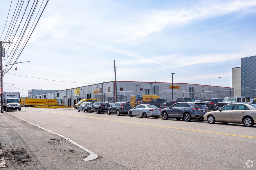 420 E St, South Boston, MA for lease - Building Photo - Image 2 of 3