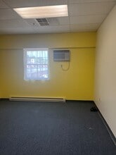 200 Great Rd, Bedford, MA for lease Interior Photo- Image 2 of 4