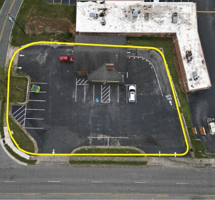 4810 Country Club Rd, Winston-Salem, NC for sale - Building Photo - Image 2 of 4