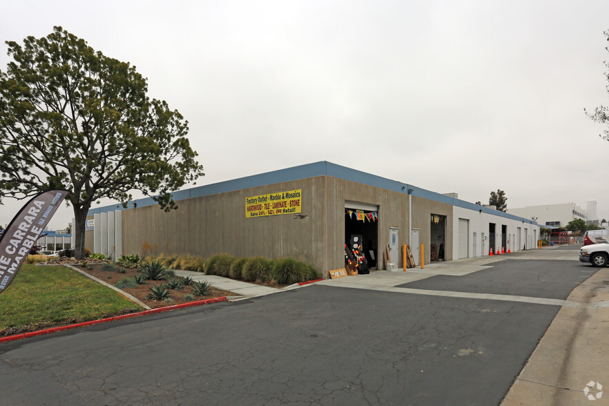 9593-9607 Distribution Ave, San Diego, CA for lease - Building Photo - Image 3 of 4