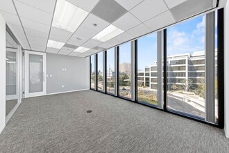 9191 Towne Centre Dr, San Diego, CA for lease Interior Photo- Image 2 of 7