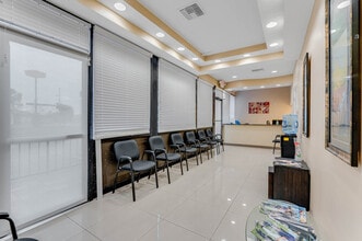 2037 E Irlo Bronson Memorial Hwy, Kissimmee, FL for sale Interior Photo- Image 1 of 6