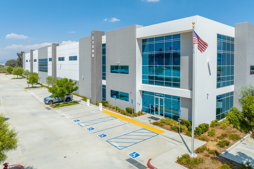 21500 Harvill Ave, Perris, CA for sale - Primary Photo - Image 1 of 1