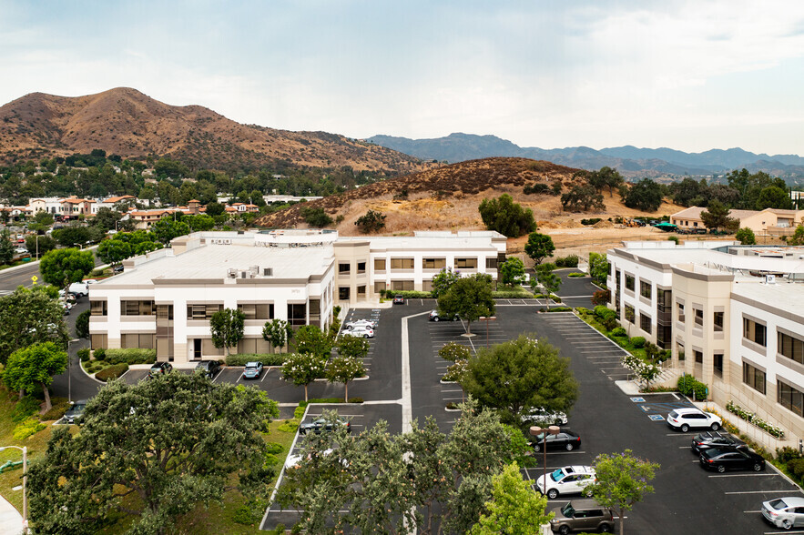 30699 Russell Ranch Rd, Westlake Village, CA for sale - Aerial - Image 3 of 4