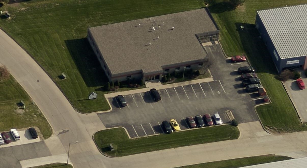 645 32nd Ave SW, Cedar Rapids, IA for sale Primary Photo- Image 1 of 1