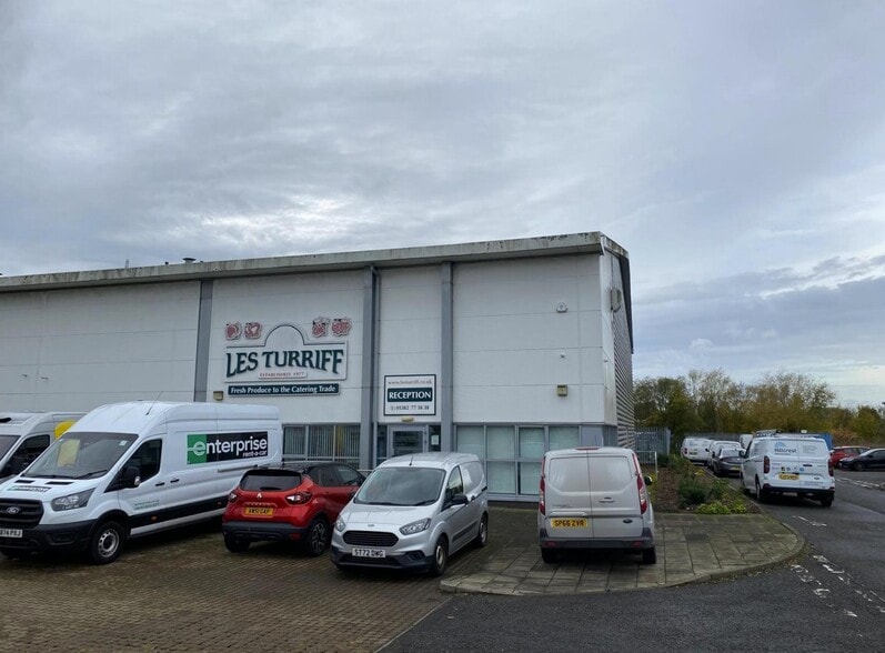 7-9 Tom Johnston Rd, Dundee for lease - Building Photo - Image 1 of 3