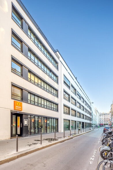 13 Rue Moreau, Paris for lease - Building Photo - Image 2 of 6