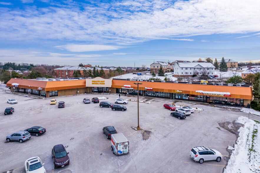 19035 W Bluemound Rd, Brookfield, WI for lease - Building Photo - Image 1 of 10