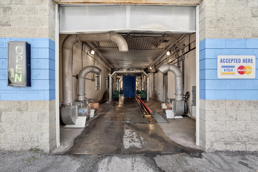 1141 Silver Ln, McKees Rocks, PA for sale - Building Photo - Image 2 of 25