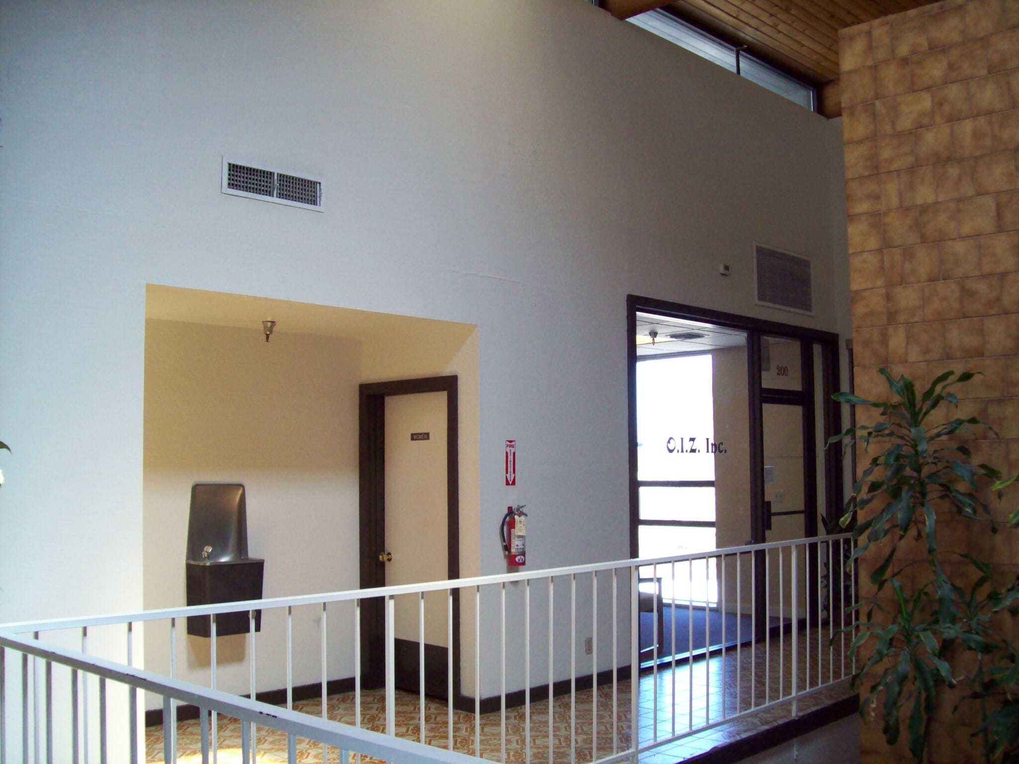 50 S Jones Blvd, Las Vegas, NV for lease Building Photo- Image 1 of 16