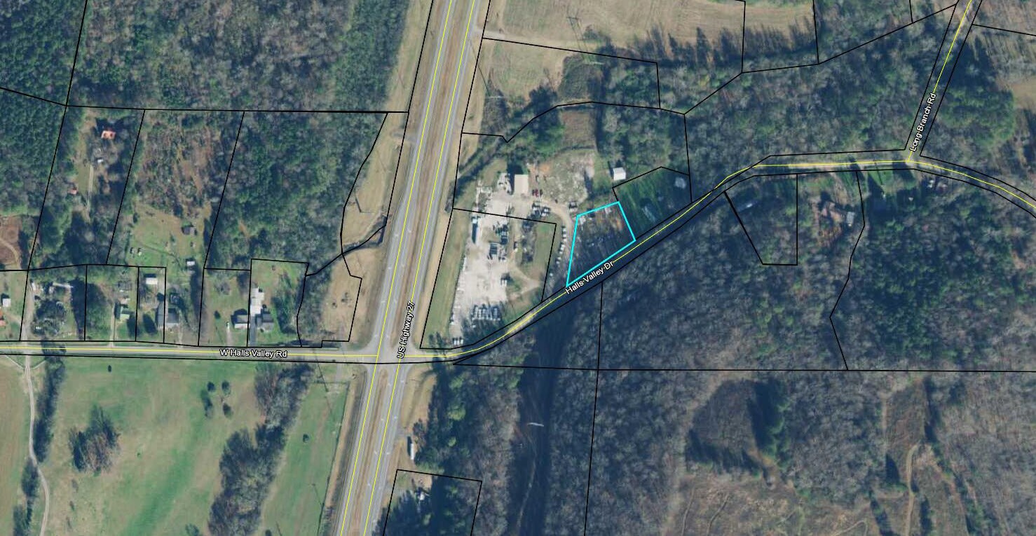 11 Halls Valley, Trion, GA 30753