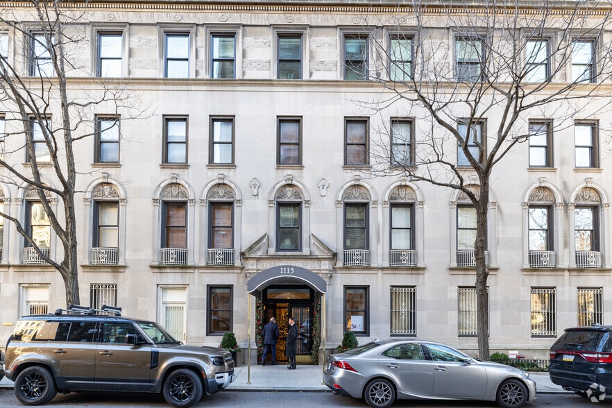 1115 Fifth Ave, New York, NY for sale - Building Photo - Image 3 of 6