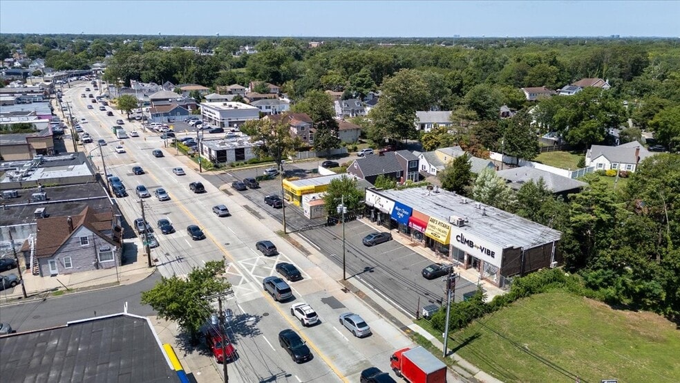 3037-3049 Merrick Rd, Wantagh, NY for sale - Building Photo - Image 3 of 4