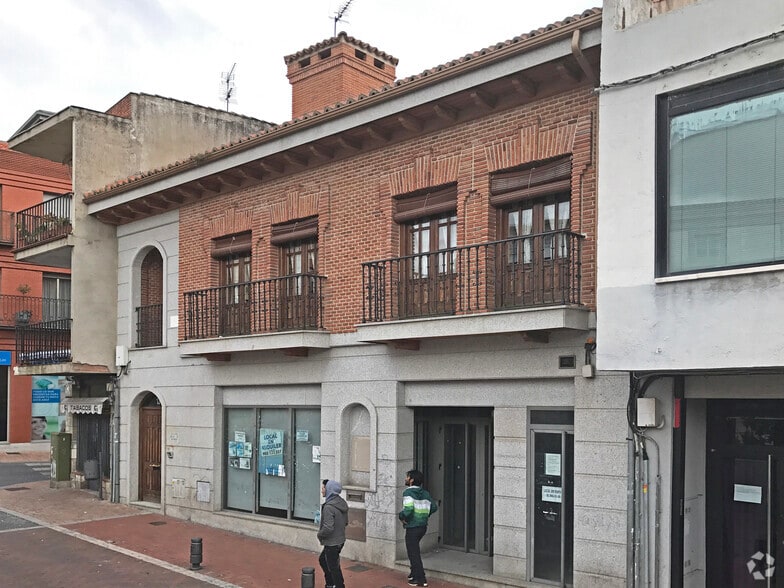 Plaza del Pueblo, 13, Colmenar Viejo, Madrid for sale - Primary Photo - Image 1 of 2