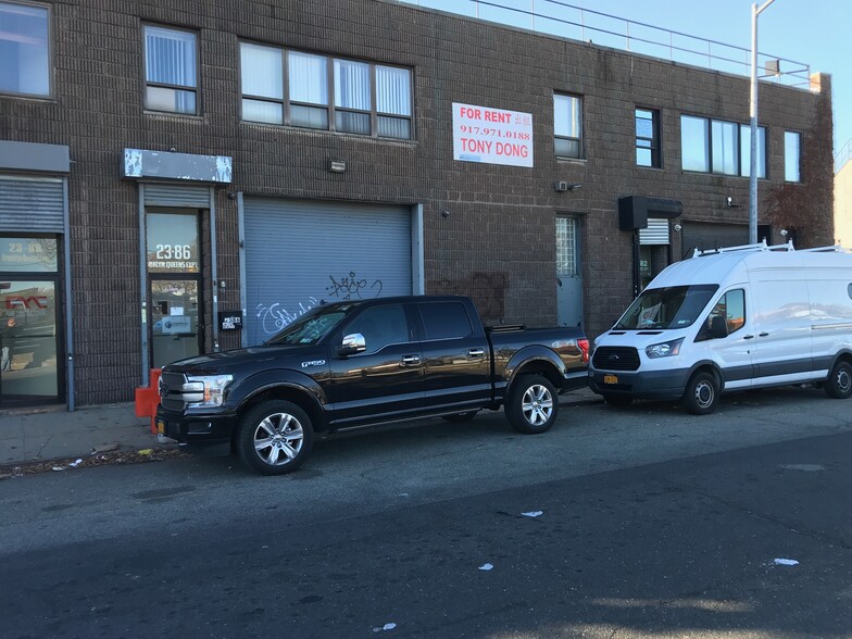 2382 Brooklyn Queens Expy W, Astoria, NY for lease - Building Photo - Image 1 of 7