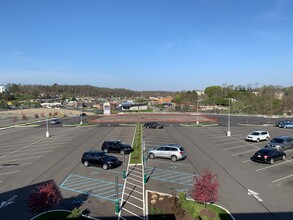 2830-2832 Gracy Center Way, Coraopolis, PA for lease Building Photo- Image 2 of 2