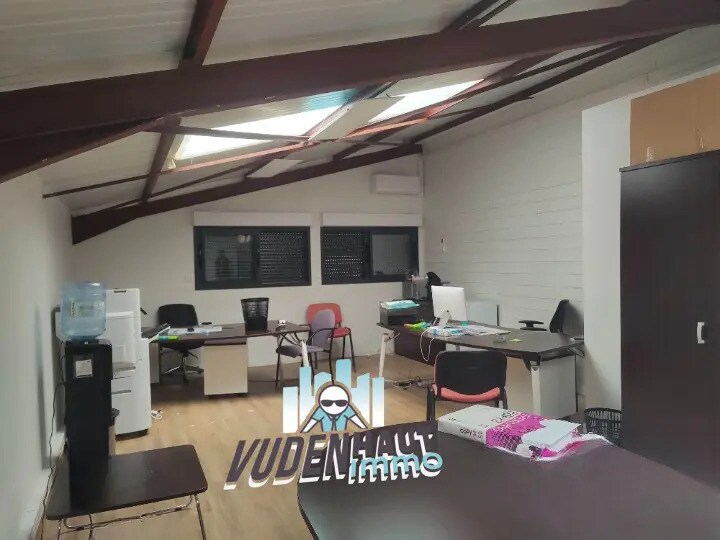 Flex in Portet-sur-Garonne for lease - Interior Photo - Image 3 of 9