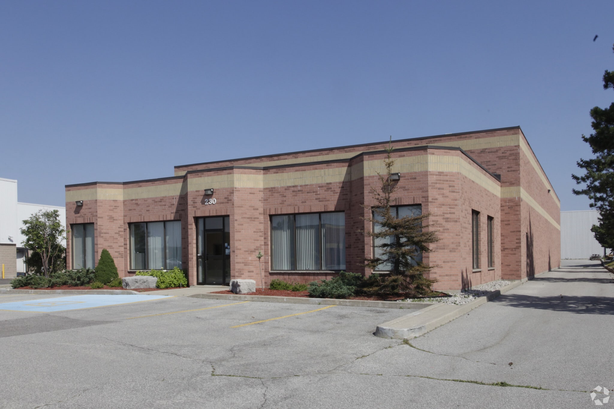 230 Admiral Blvd, Mississauga, ON for sale Primary Photo- Image 1 of 1