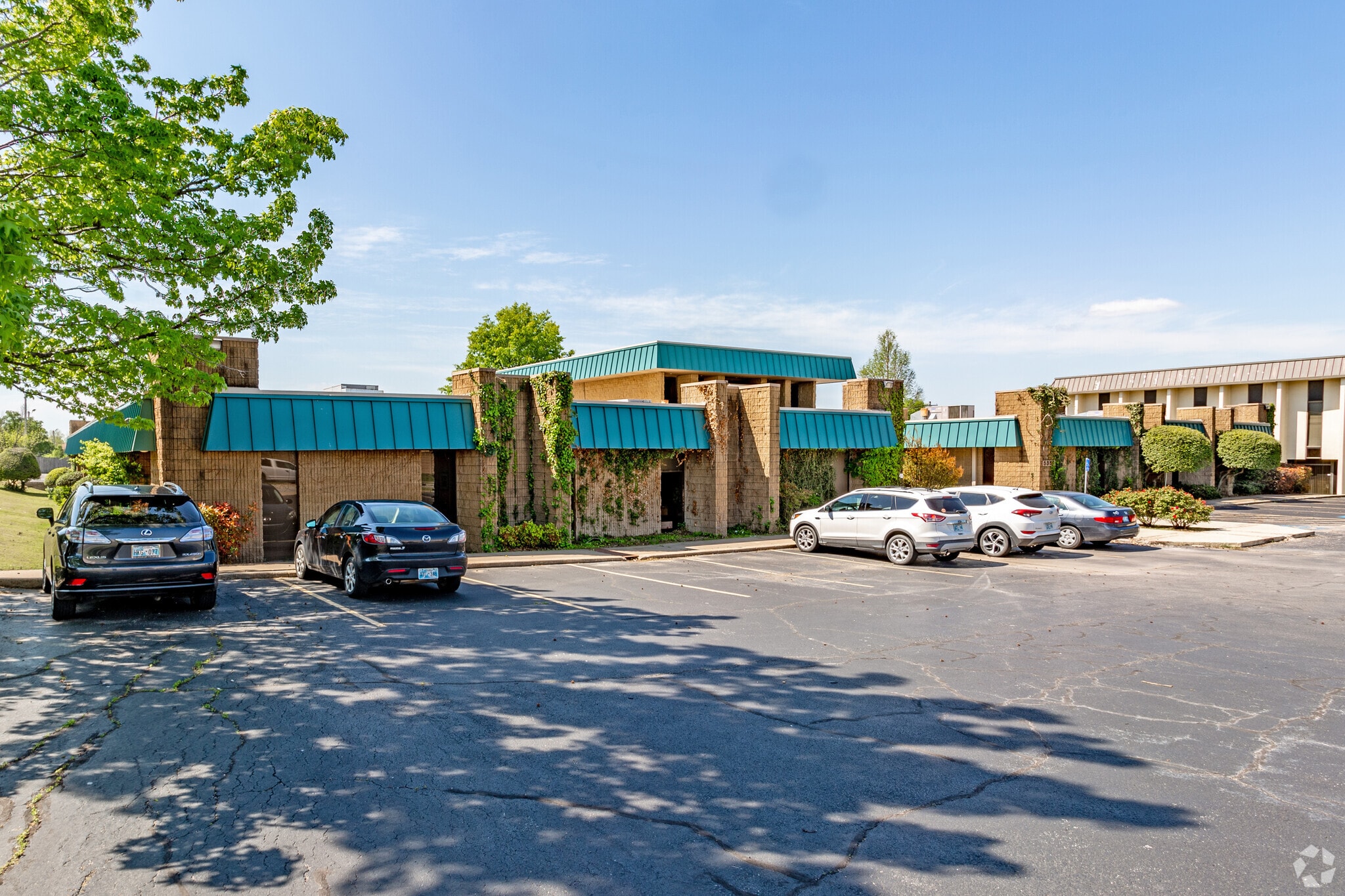 5350 E 46th St, Tulsa, OK for lease Building Photo- Image 1 of 14