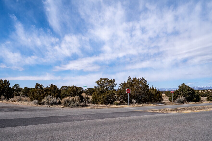 0 Camino La Tierra Camino, Santa Fe, NM for sale - Building Photo - Image 2 of 32