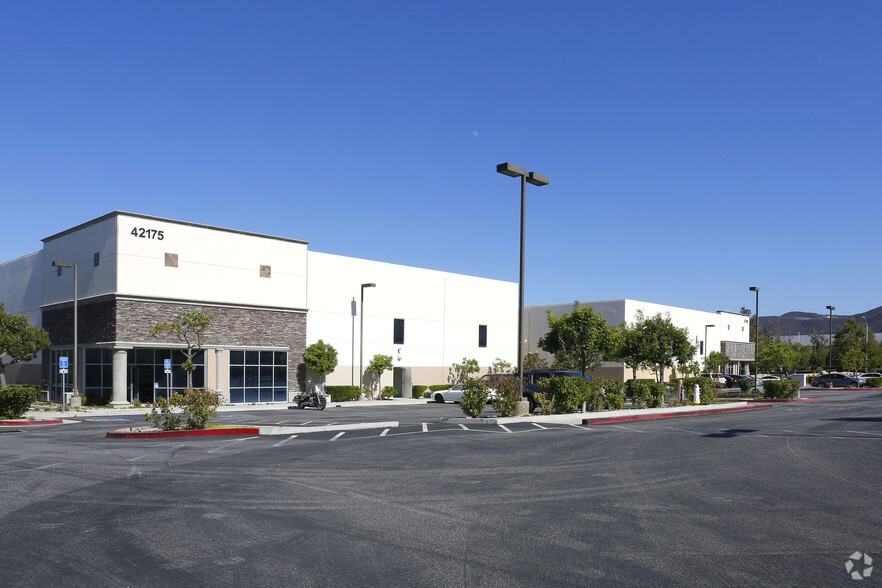 42175 Zevo Dr, Temecula, CA for lease - Building Photo - Image 3 of 5