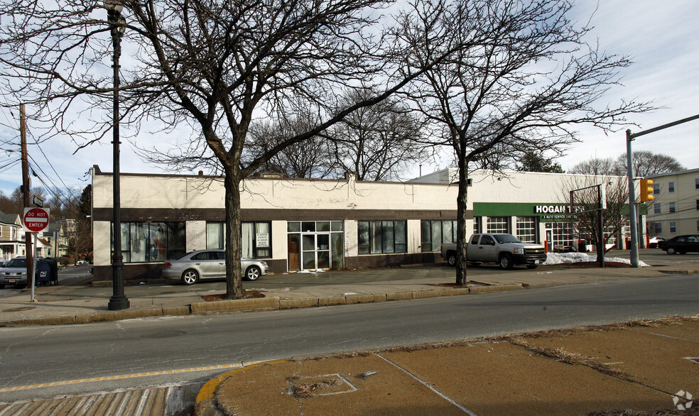 955 Main St, Waltham, MA for lease - Primary Photo - Image 1 of 2