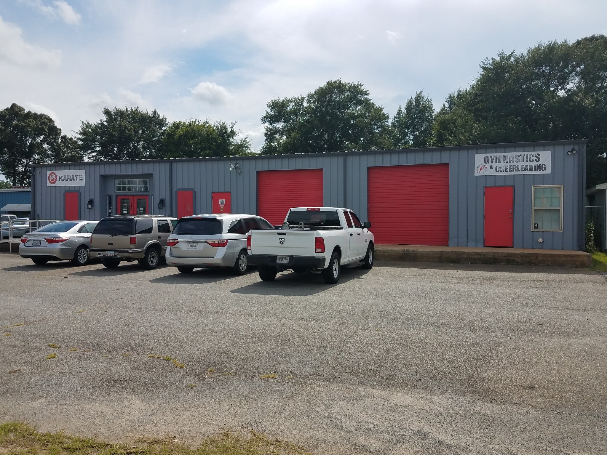 329 Carl Vinson Pky, Warner Robins, GA for sale Primary Photo- Image 1 of 1