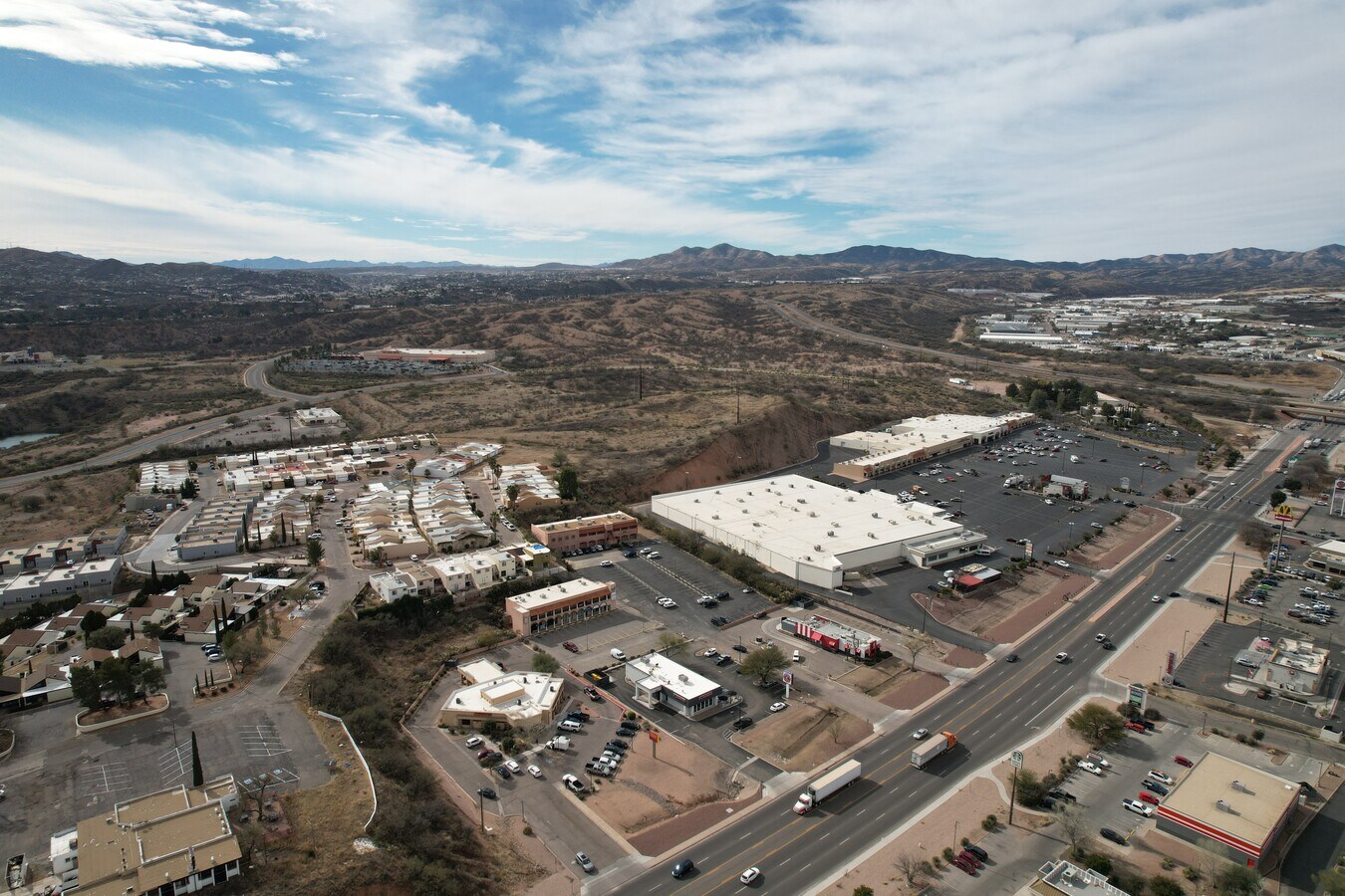 337 W Mariposa Rd, Nogales, AZ 85621