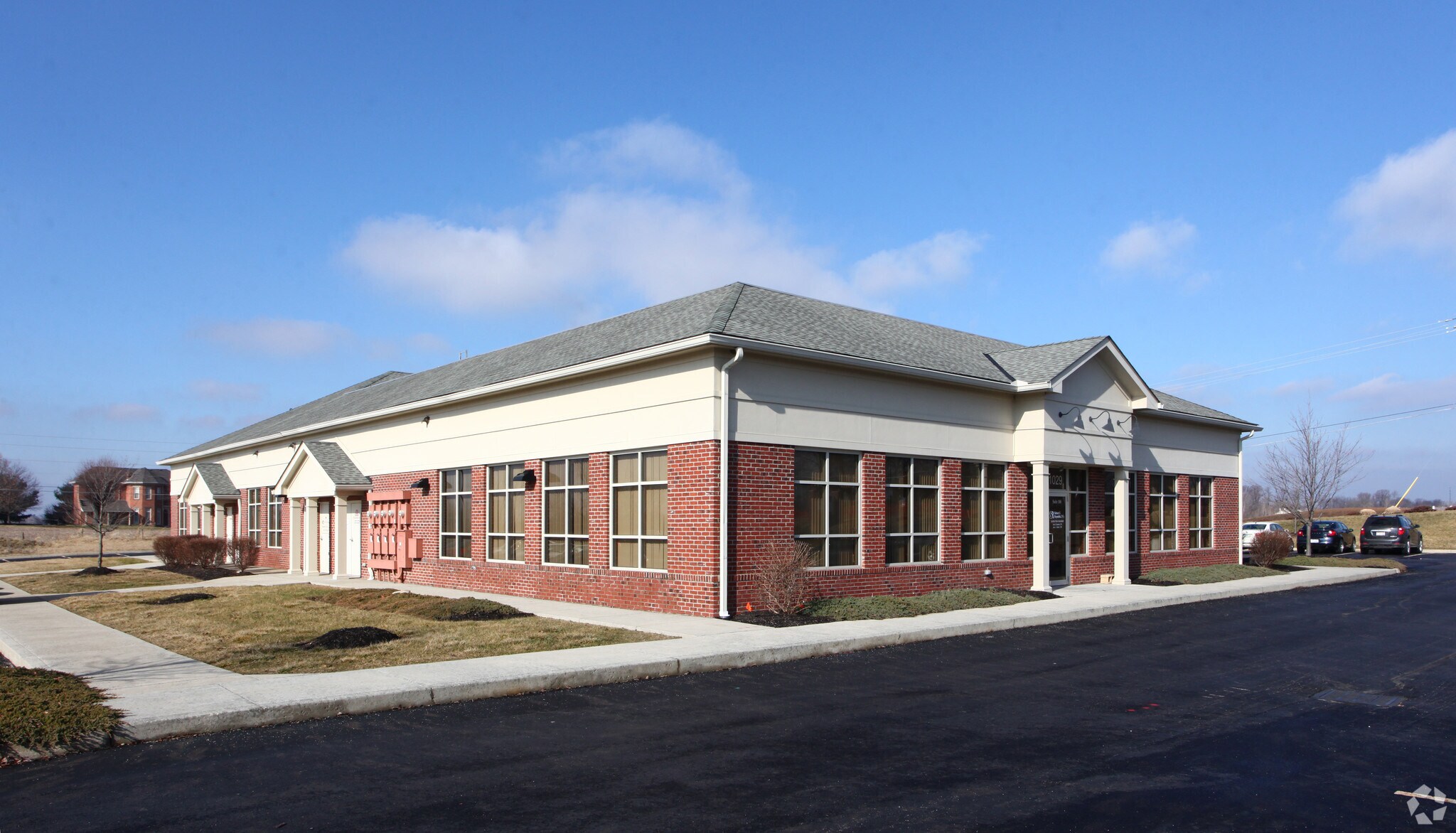 1029 Refugee Rd, Pickerington, OH for sale Primary Photo- Image 1 of 1