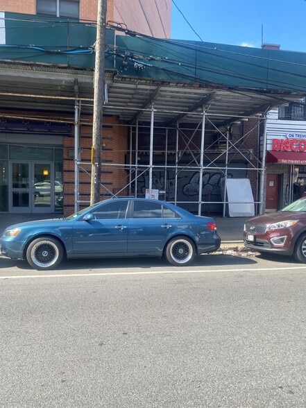 1162 E Tremont Ave, Bronx, NY for lease - Building Photo - Image 1 of 6