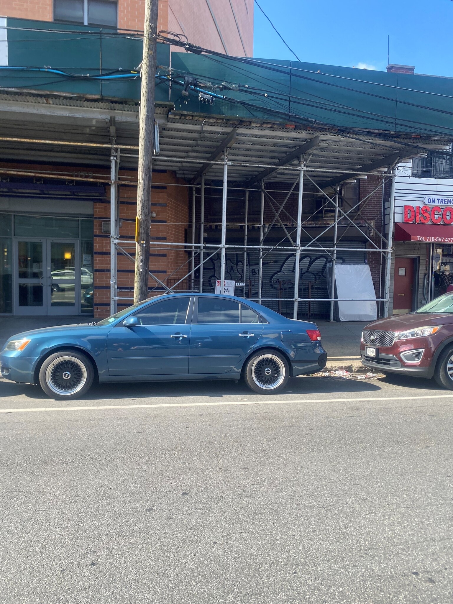 1162 E Tremont Ave, Bronx, NY for lease Building Photo- Image 1 of 7