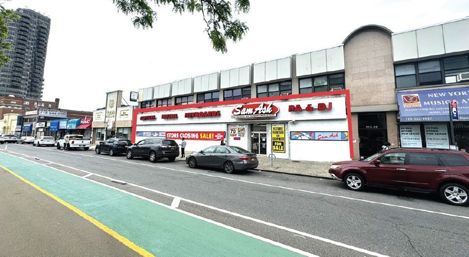 11325-113-29 Queens Blvd, Flushing, NY for lease - Building Photo - Image 1 of 8