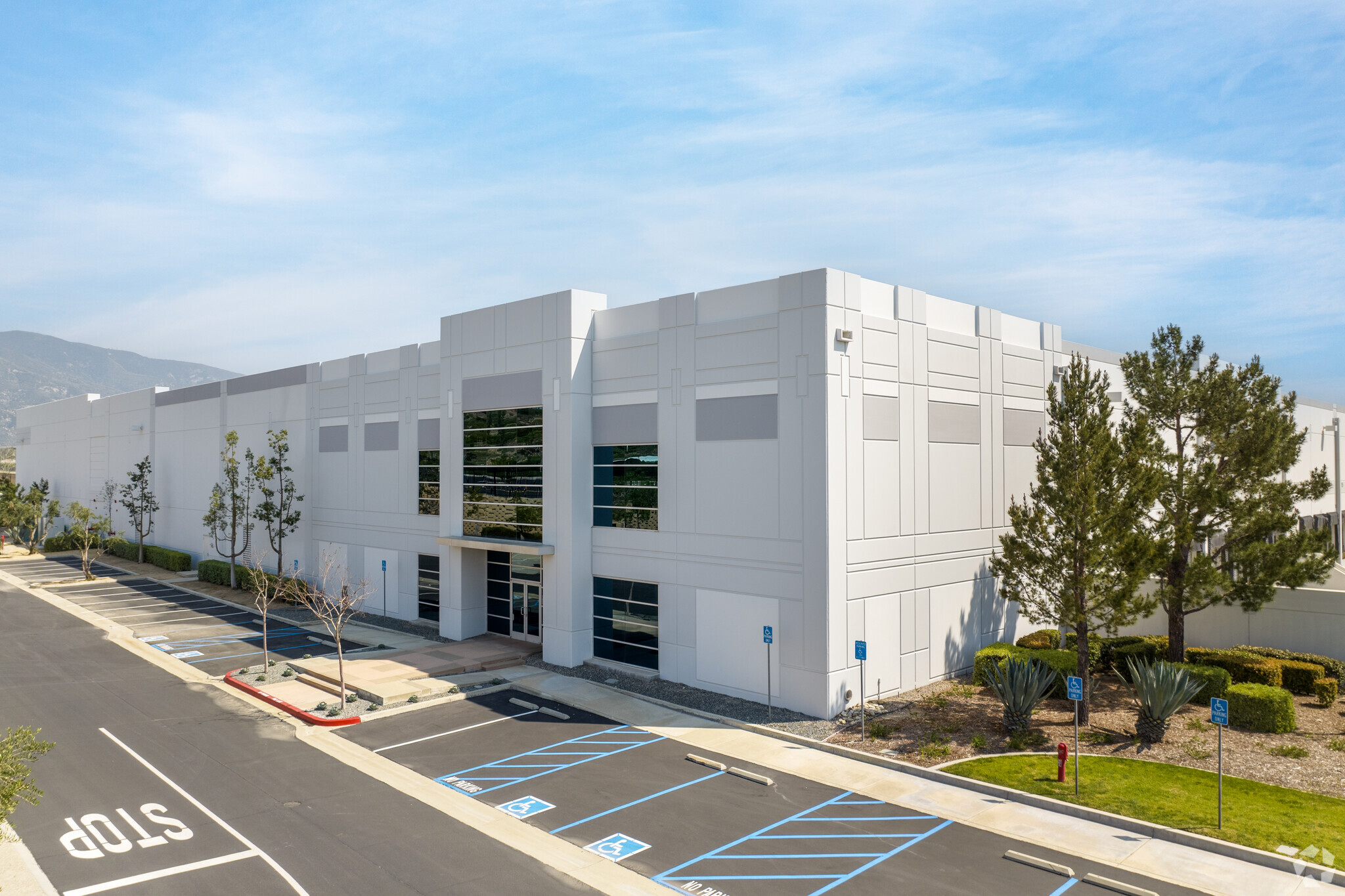 5690 Industrial Pky, San Bernardino, CA for lease Building Photo- Image 1 of 8